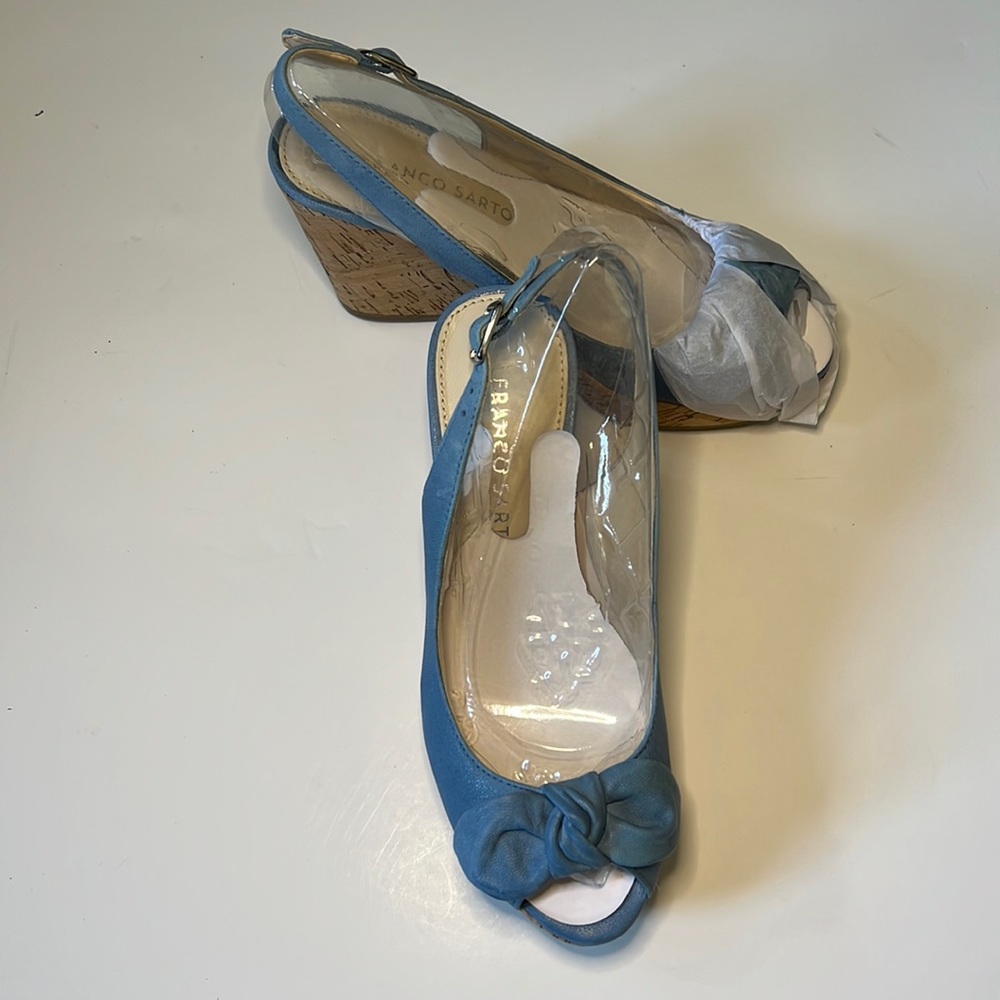 NWOB FRANCO SARTO Slingback Open Toe Wedge sandals 5M Misty Blue